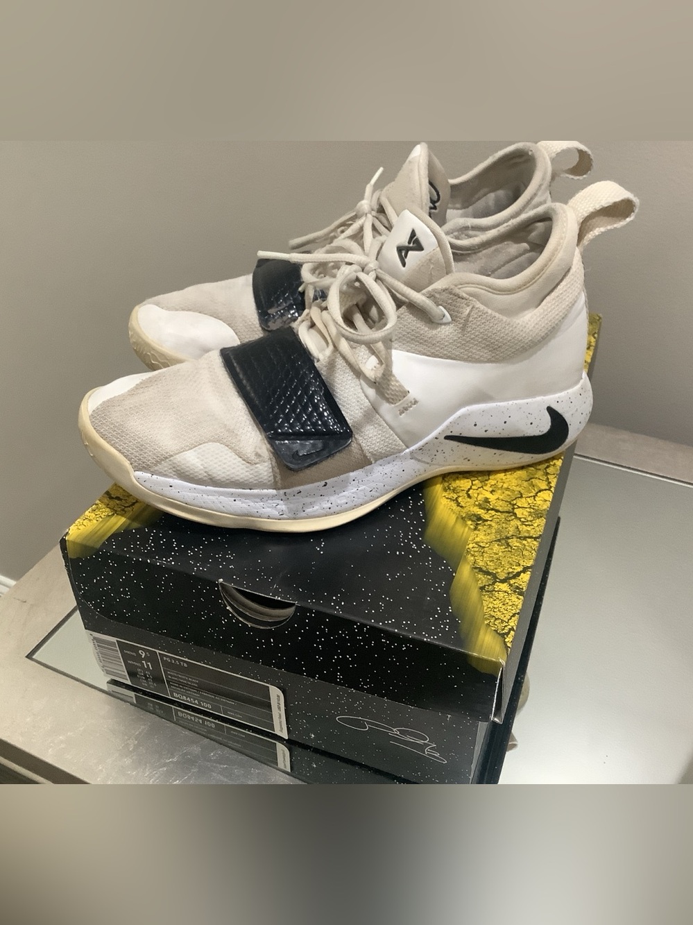 Nike PG 2.5 Team Bank Basketball Shoe Size 9.5